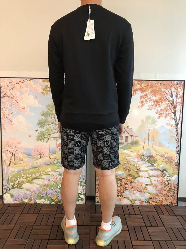 L C St Sweater · 5