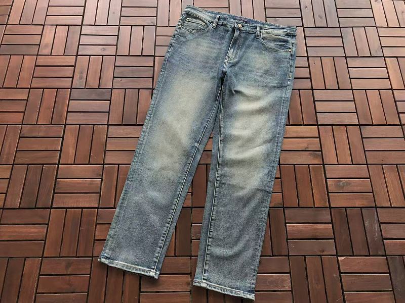 L Jeans 11