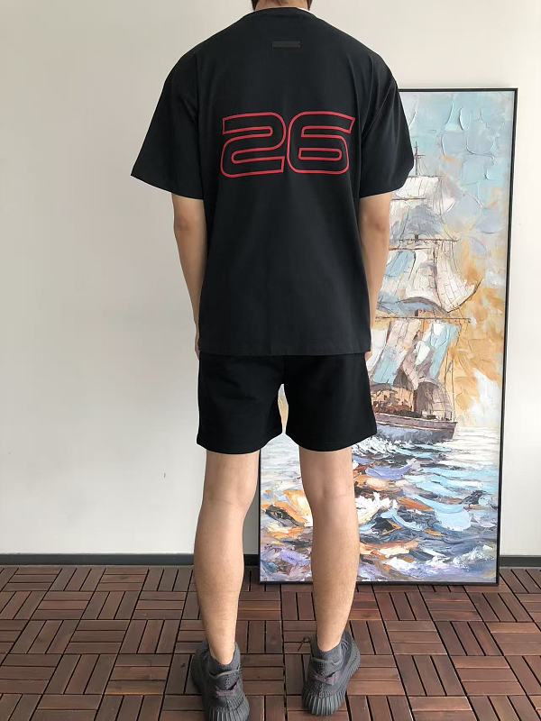 Essentials T-shirt 9