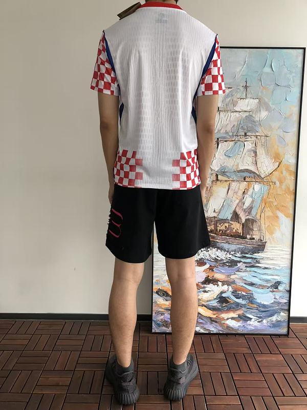 Football T-shirt · 3