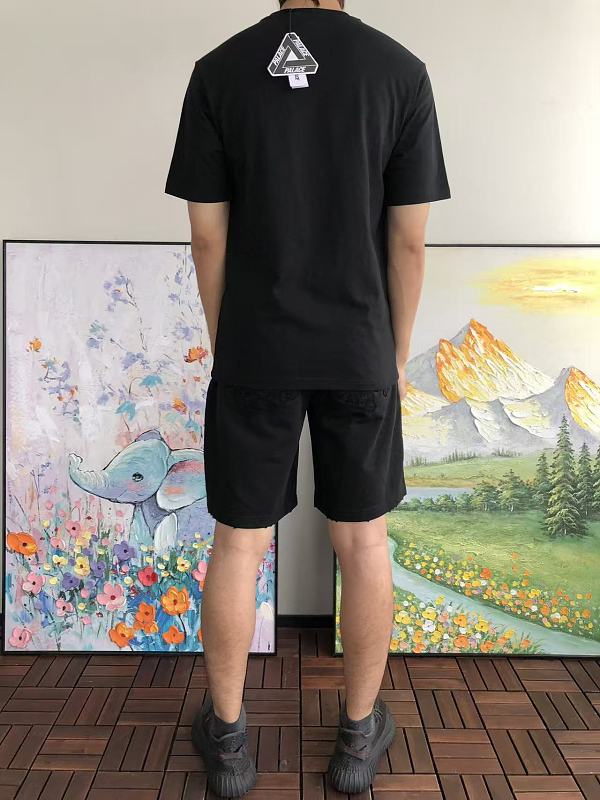 P La E T-shirt · 4
