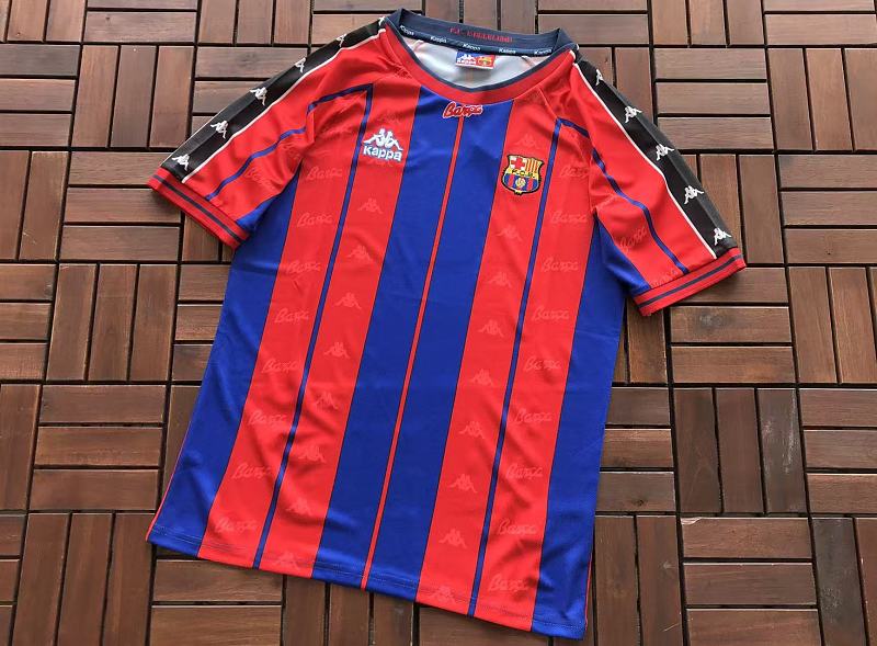 Football T-shirt · 5