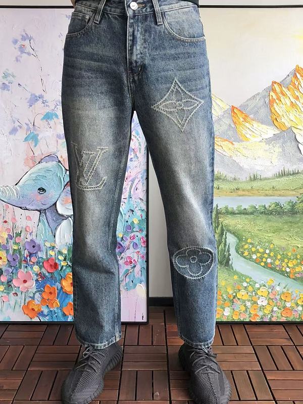 L Jeans · 3