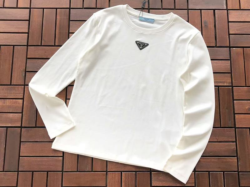 P A A Long-sleeve Woman · 6