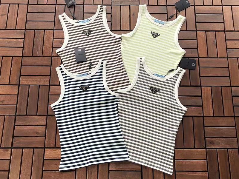 P A A Vest Woman · 5