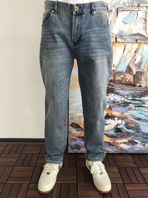 E P R A M N Jeans 3
