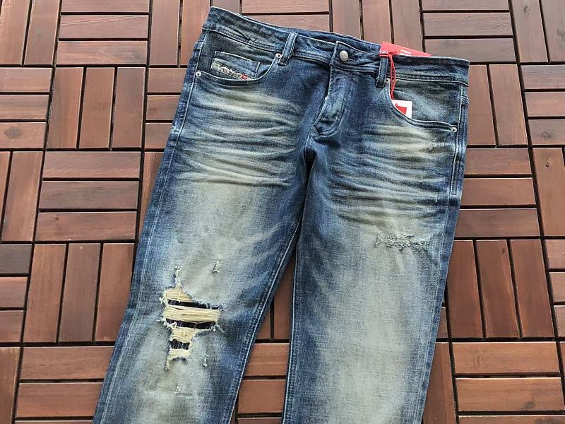 D E E Jeans · 5