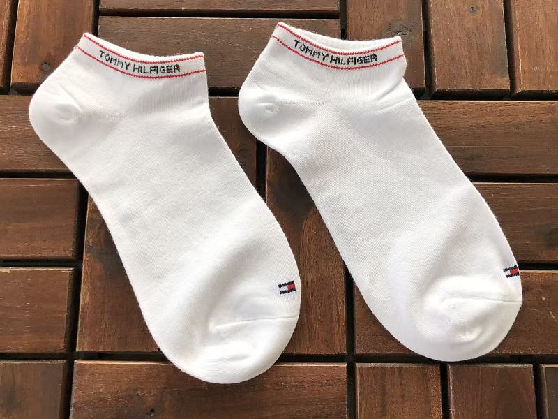 T H R Socks 9