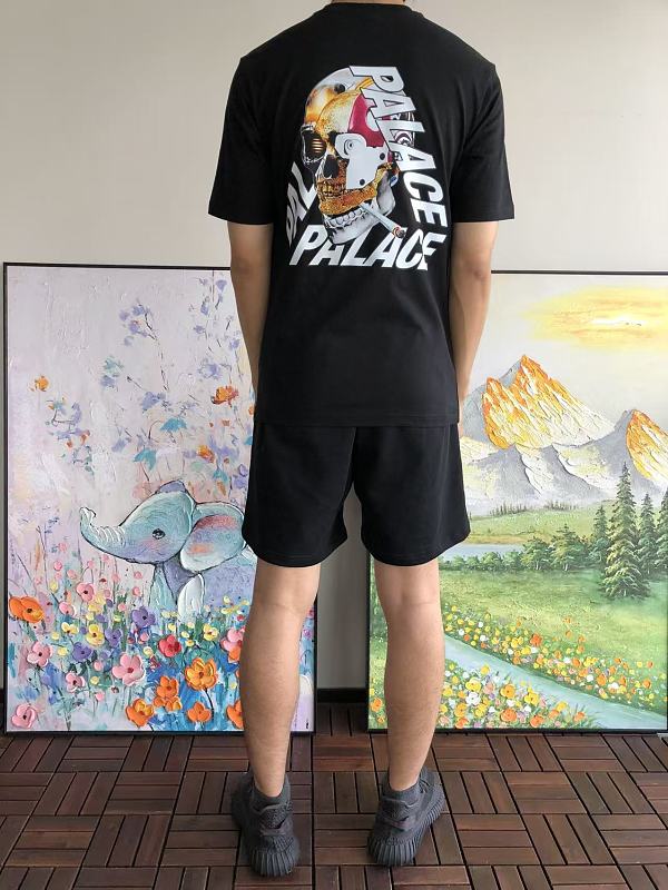 P La E T-shirt · 4