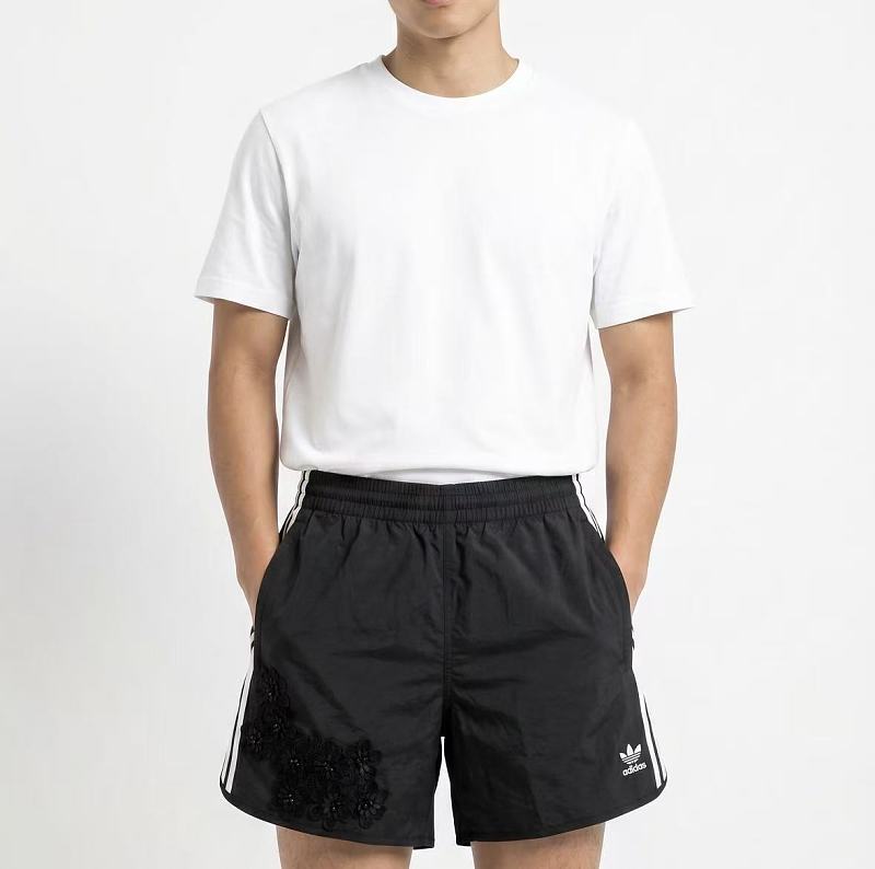 Di As Shorts · 4