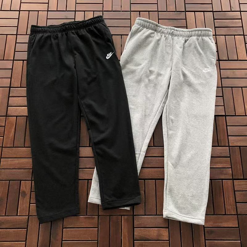 Nike Trousers · 3