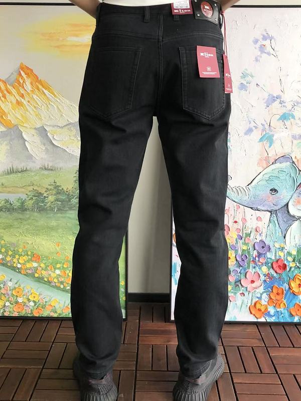 Kiton Jeans · 4