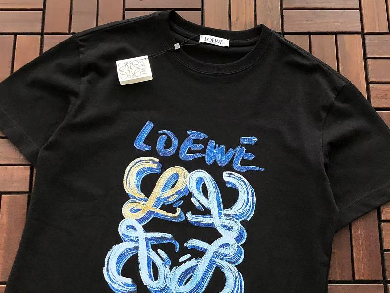 L E T-shirt 12
