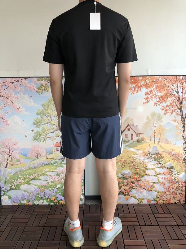 Valentino T-shirt 4