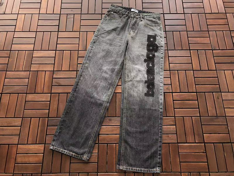 B L Ia A Jeans · 4