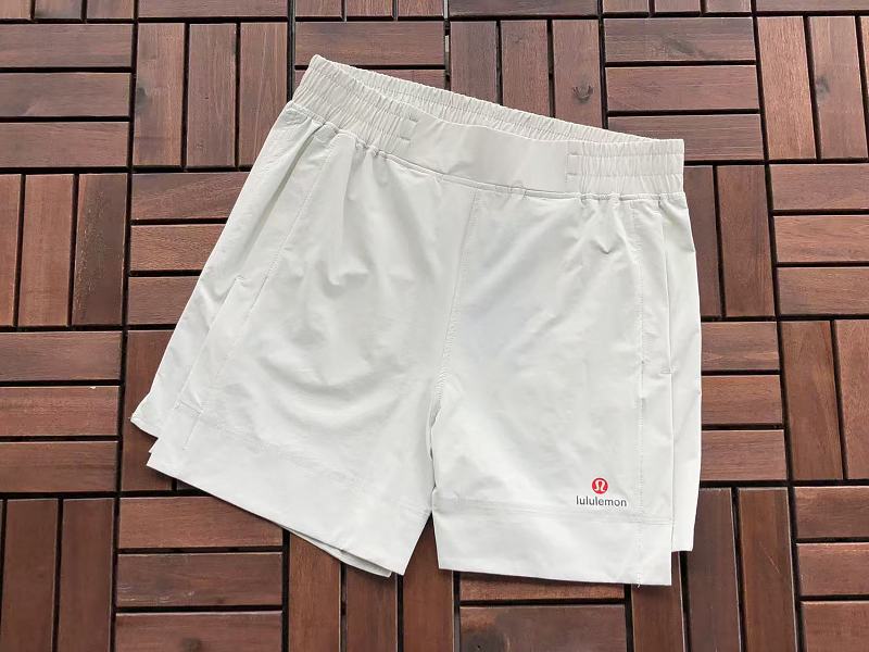 L Ul M N Shorts Woman · 6
