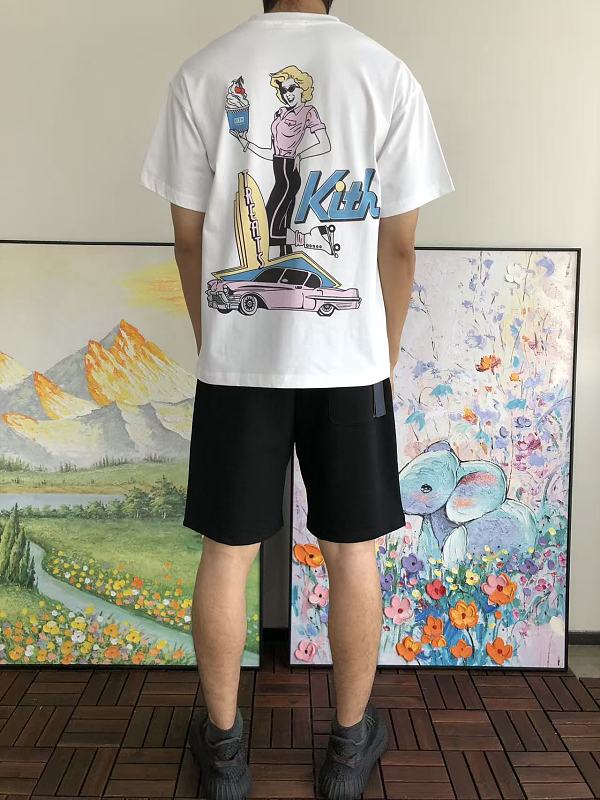 K T T-shirt · 4