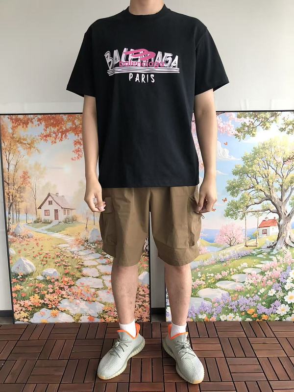B L Ia A T-shirt · 3