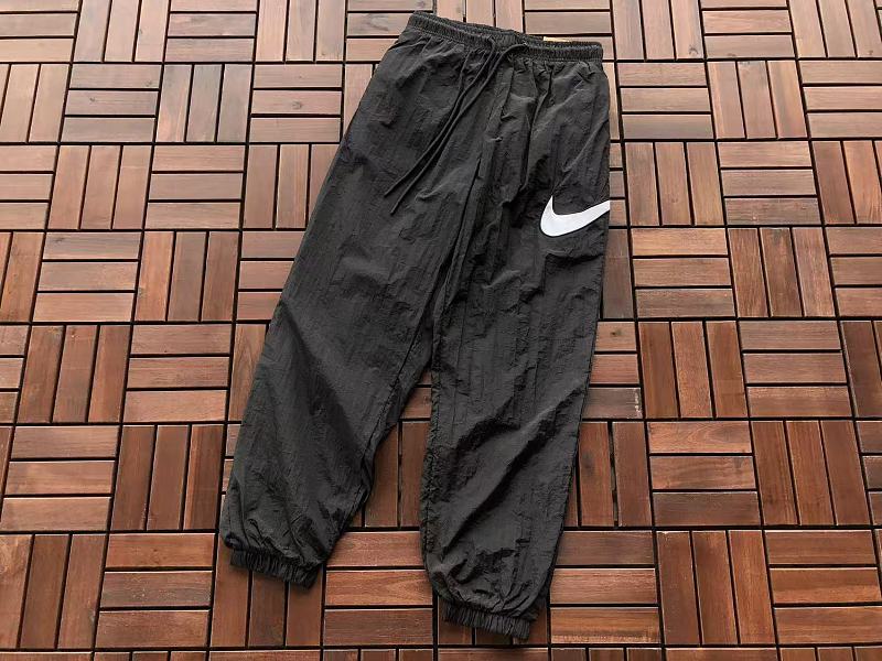 Nike Trousers · 4