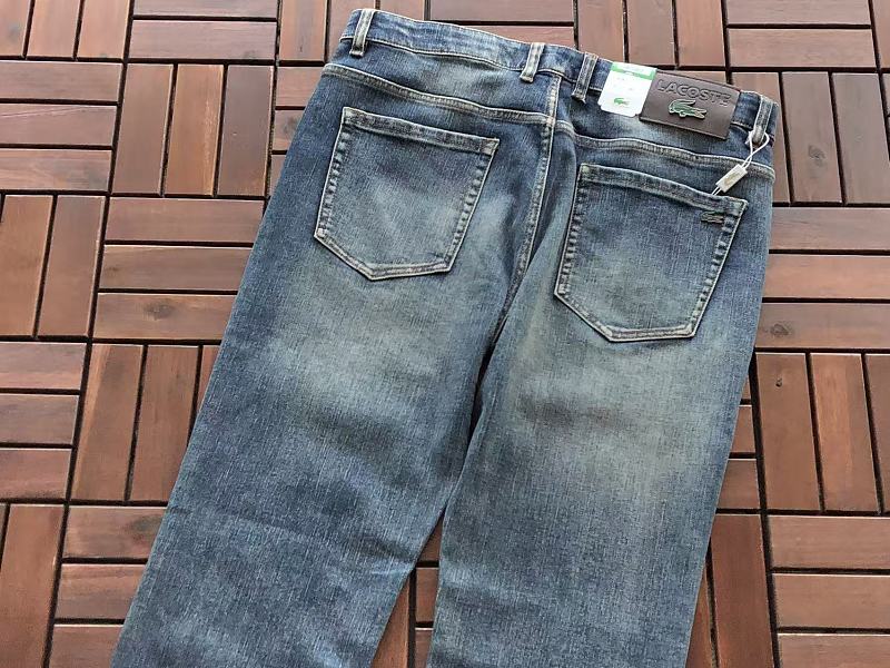 L C St Jeans · 5