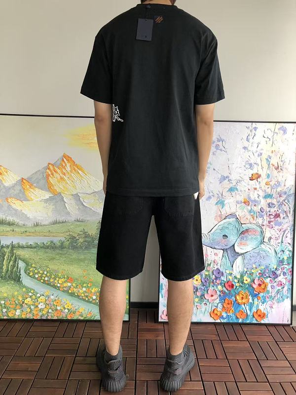 L T-shirt 4
