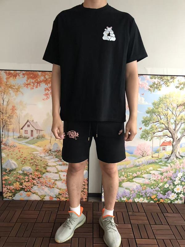 P La E T-shirt · 3