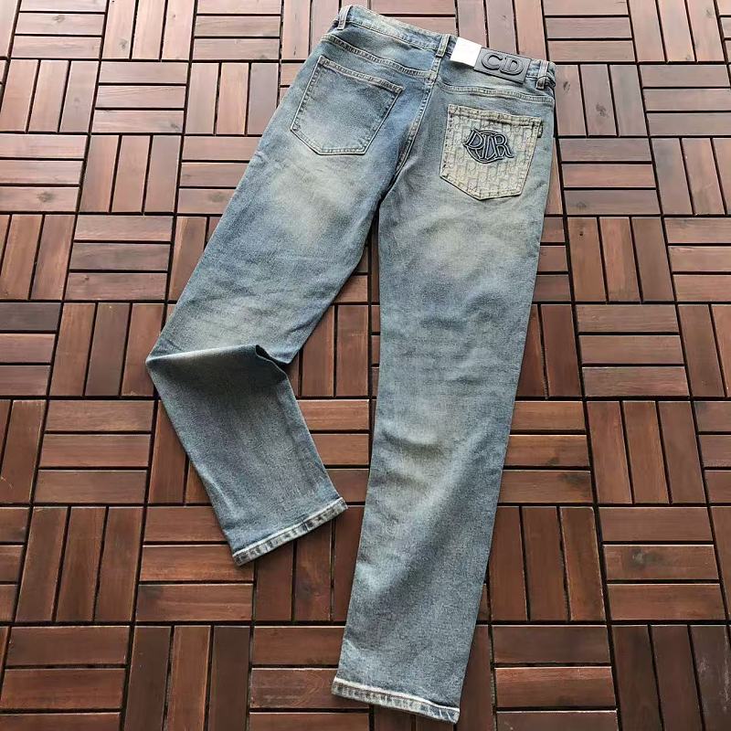 D O Jeans · 3