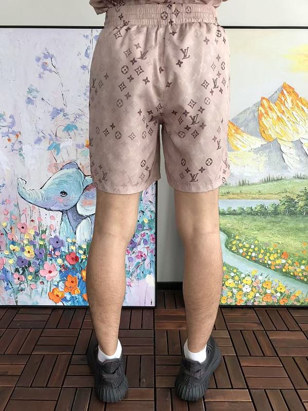 L Shorts · 4