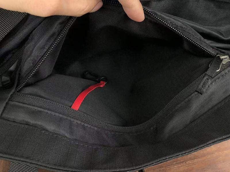 A T Yx Bag 11