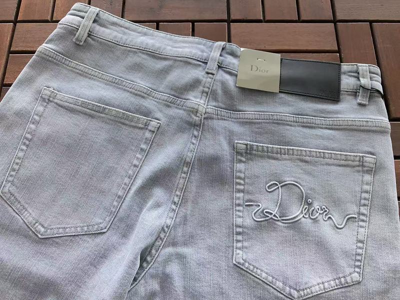 D O Jeans · 6