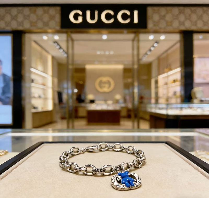 G C I Jewelry · 4