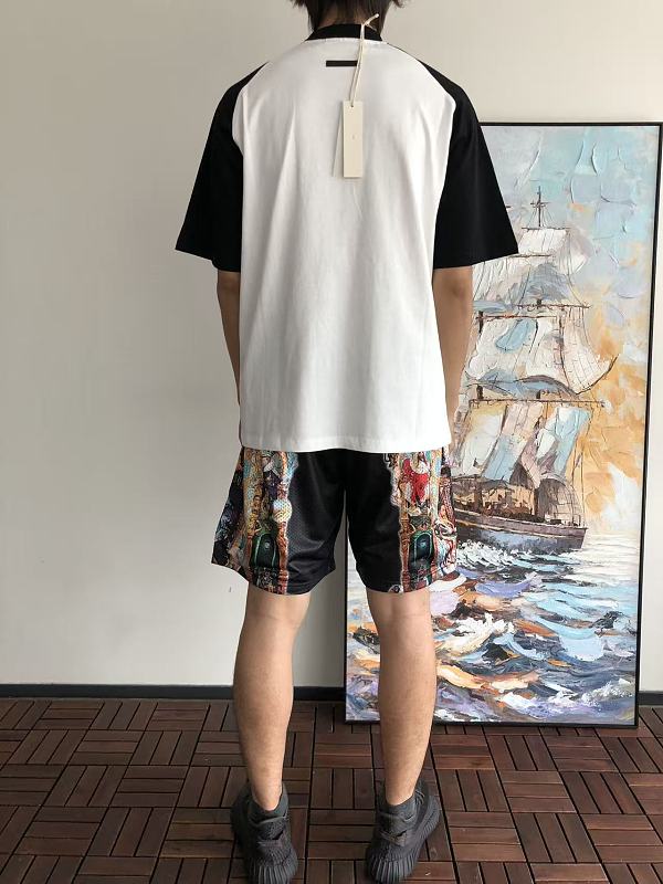 Essentials T-shirt 7