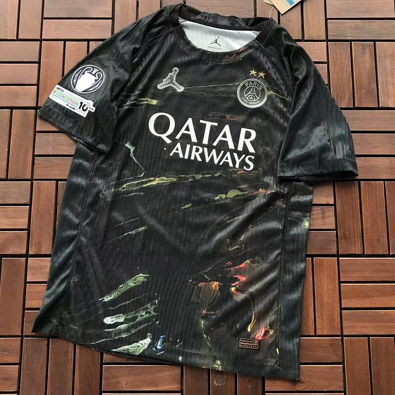 Football T-shirt · 4