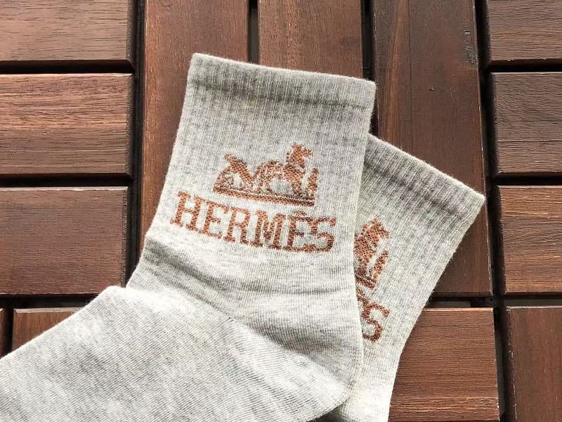 H R E Socks 11