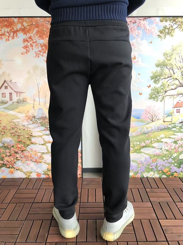 A T Yx Trousers · 5