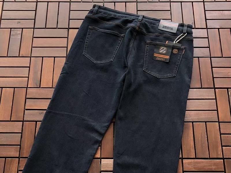 Z G A Jeans · 5
