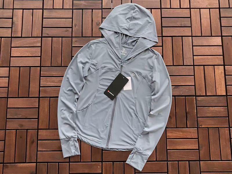 L Ul M N Hoodie Woman · 6