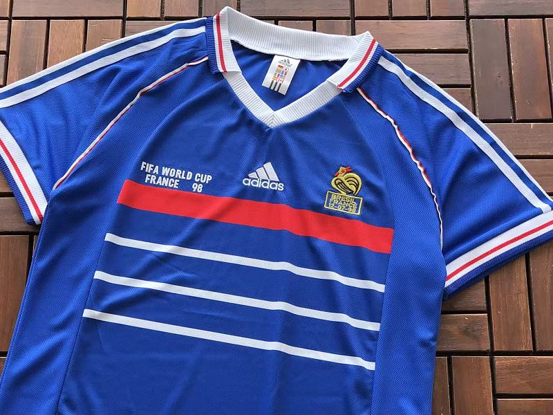 Football T-shirt · 6