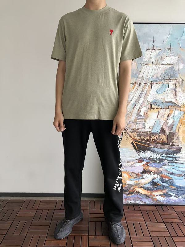 A I T-shirt · 3