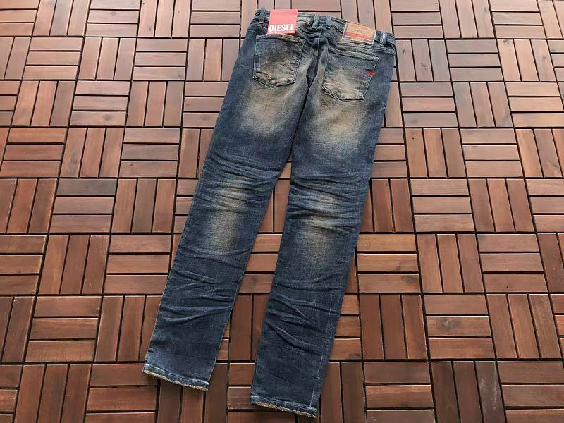 D E E Jeans · 4