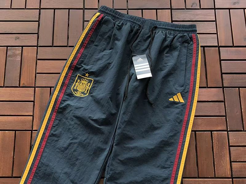 Di As Trousers · 5