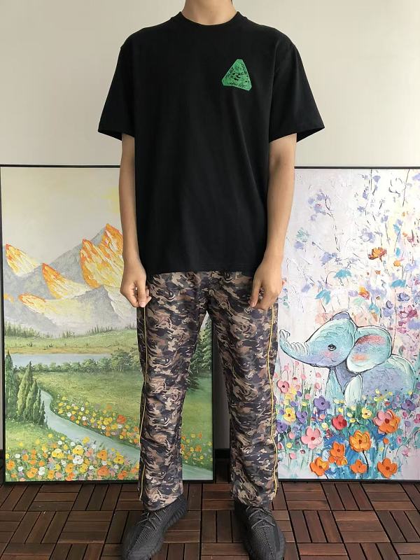 P La E T-shirt · 3