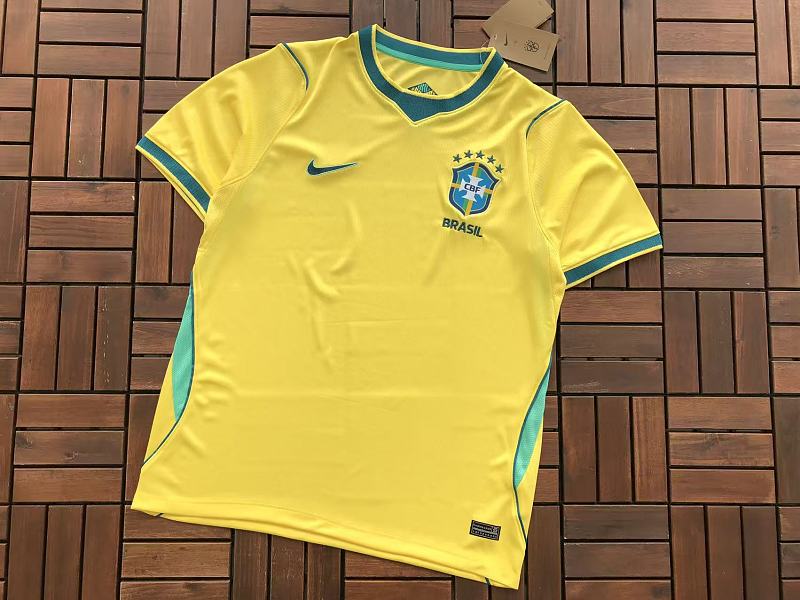 Football T-shirt · 5