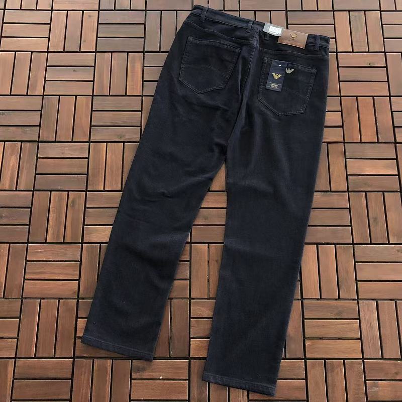 E P R A M N Jeans · 5