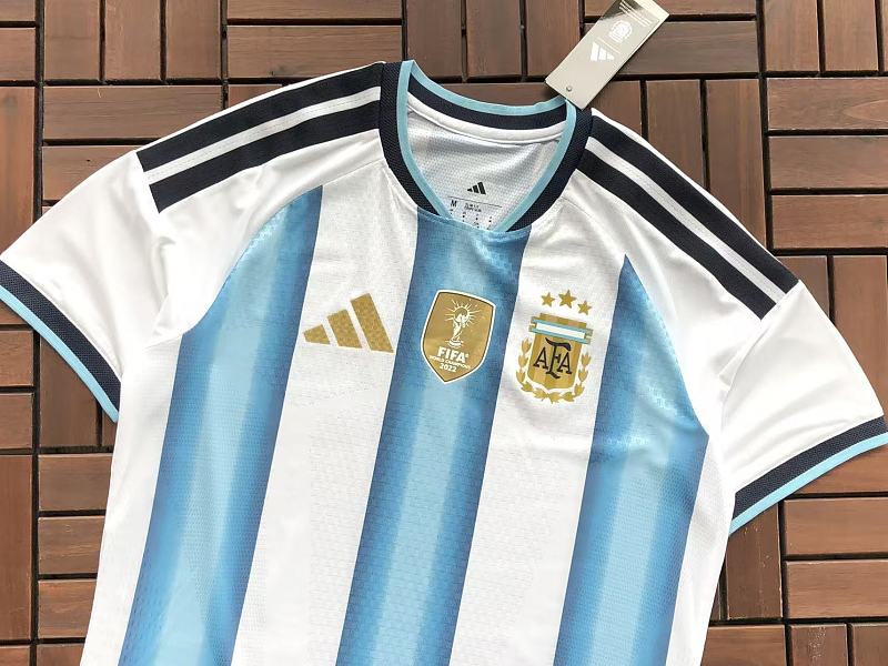 Football T-shirt · 6