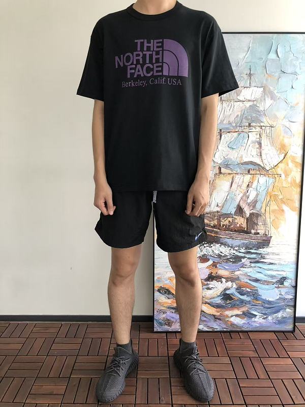 P La E & T N F T-shirt · 5