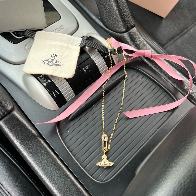 Vivienne Westwood Jewelry 6