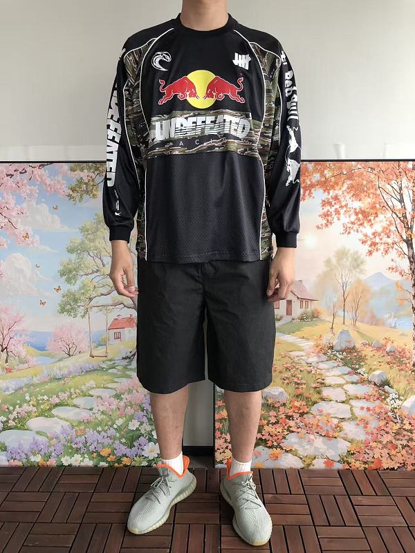 Undefeated & Helly Hansen Long-sleeve · 3