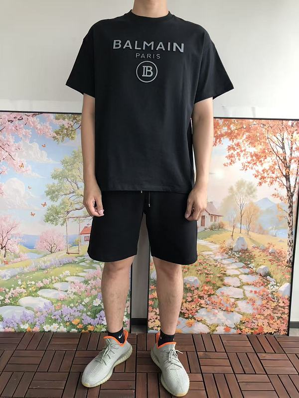Balmain T-shirt · 3
