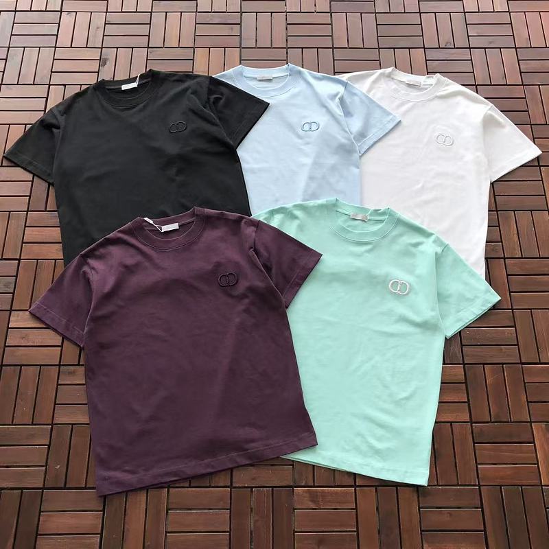 D O T-shirt · 6